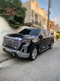 GMC Sierra